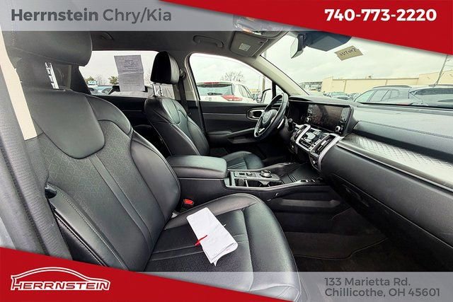 Used 2023 Kia Sorento EX image 27