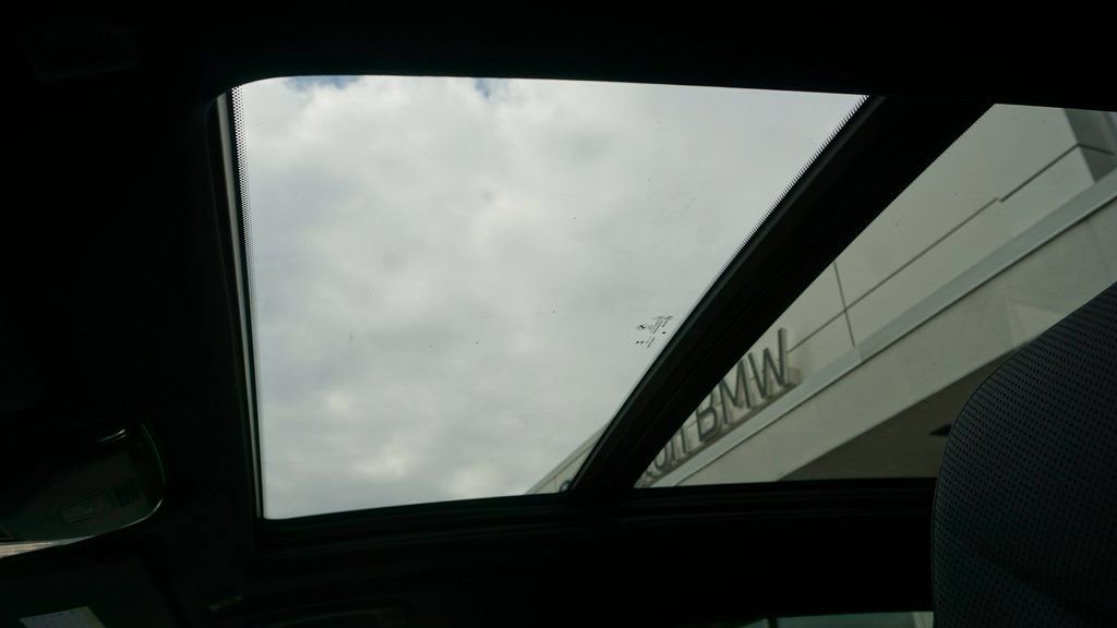 New 2026 BMW X5 xDrive40i w/ M Sport Package AWD/4WD image 18