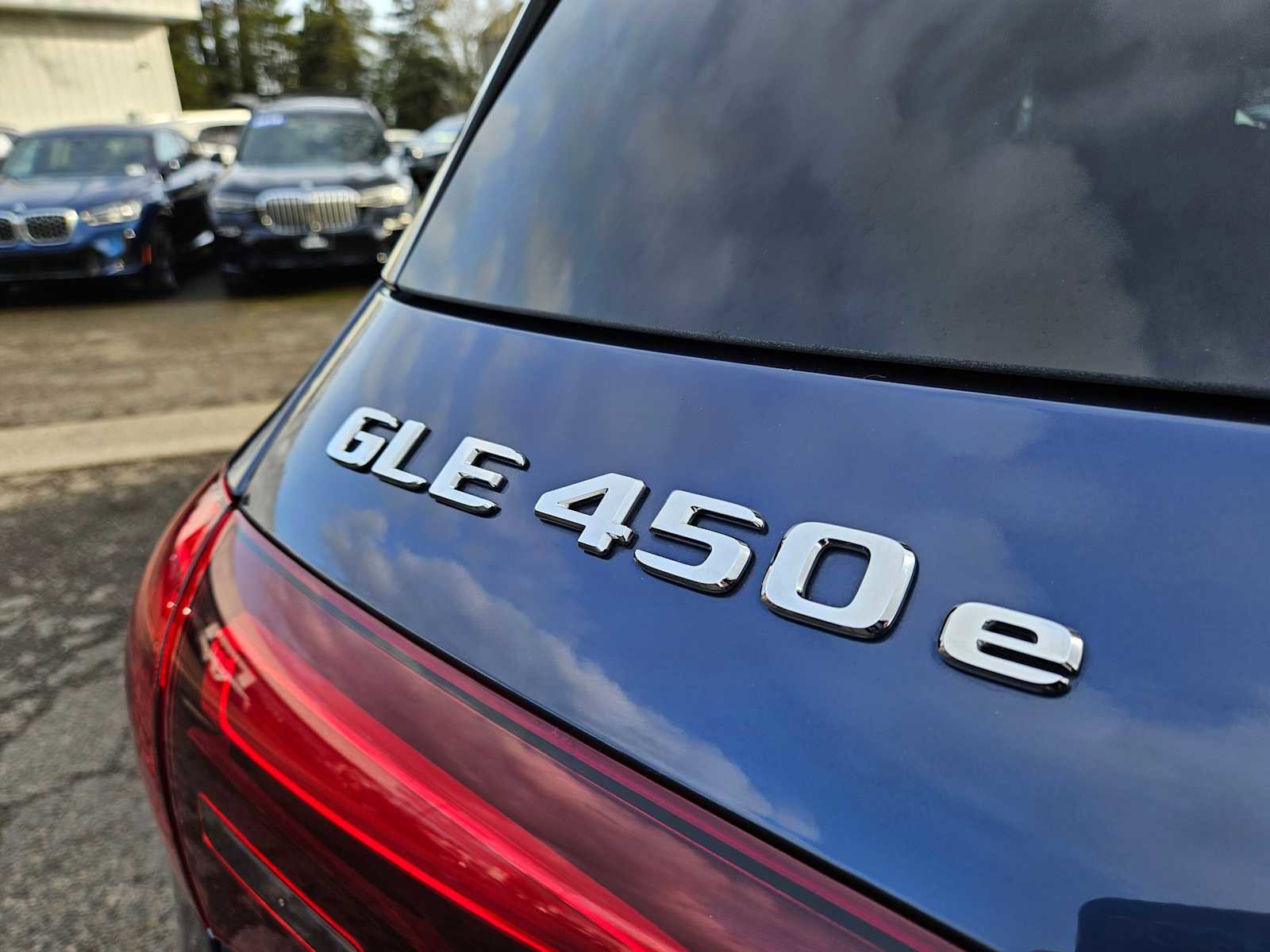 Used 2024 Mercedes-Benz GLE 450e 4MATIC image 16