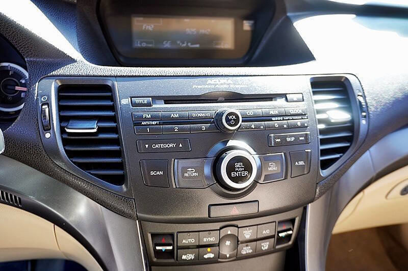 Used 2013 Acura TSX Sedan image 25