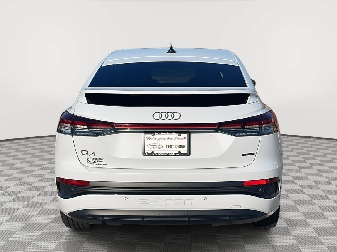 Used 2022 Audi Q4 e-tron Premium Plus w/ Premium Plus AWD/4WD image 7