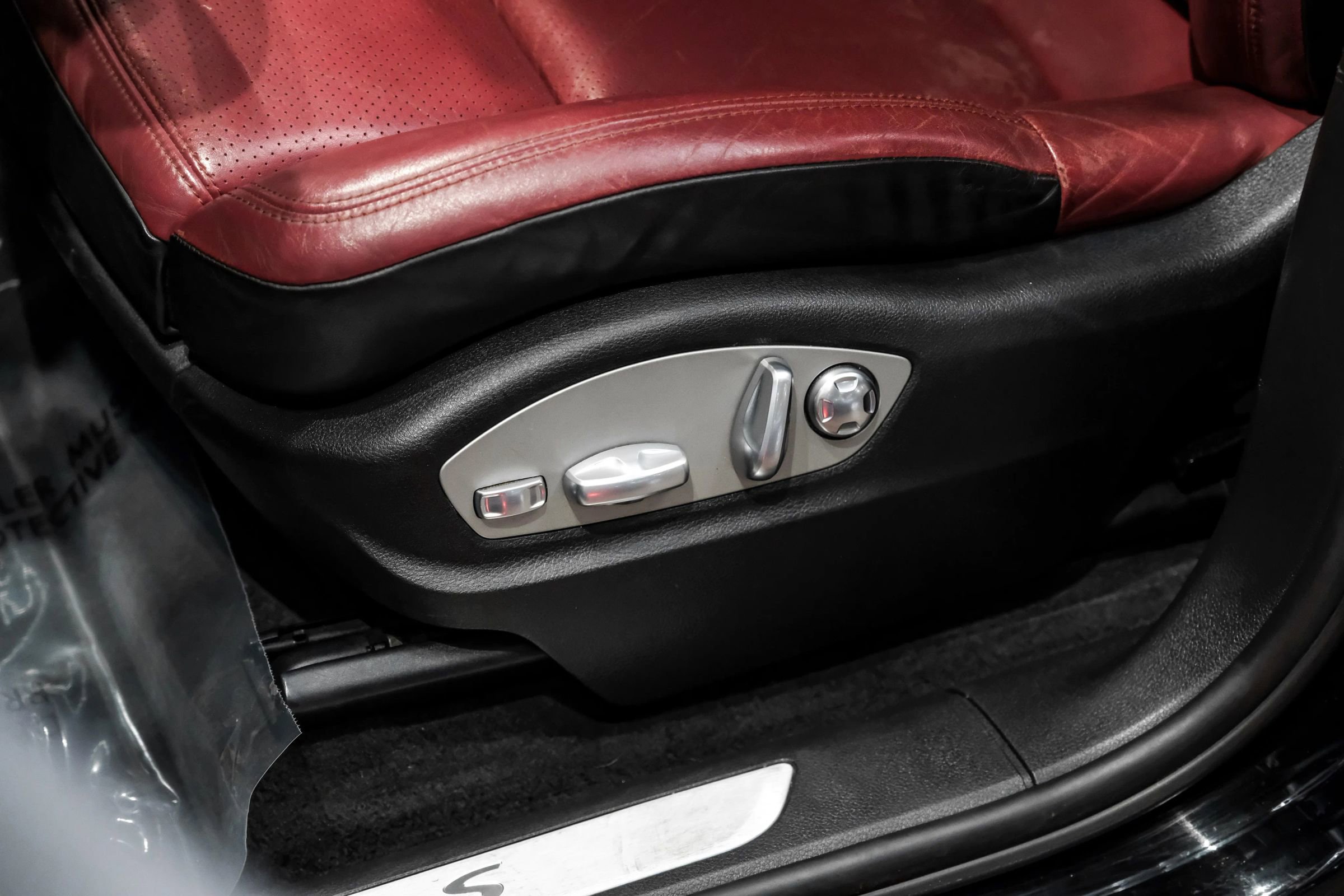 Used 2017 Porsche Macan S image 34