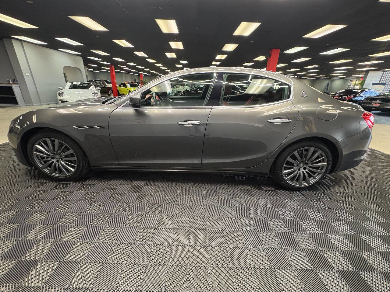 Used 2018 Maserati Ghibli S image 7