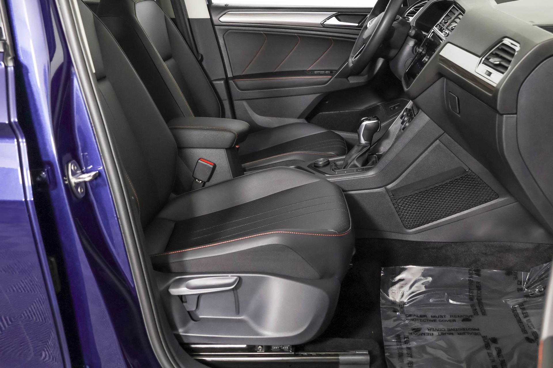 Used 2024 Volkswagen Tiguan Wolfsburg Edition w/ Panoramic Sunroof Package AWD/4WD image 45
