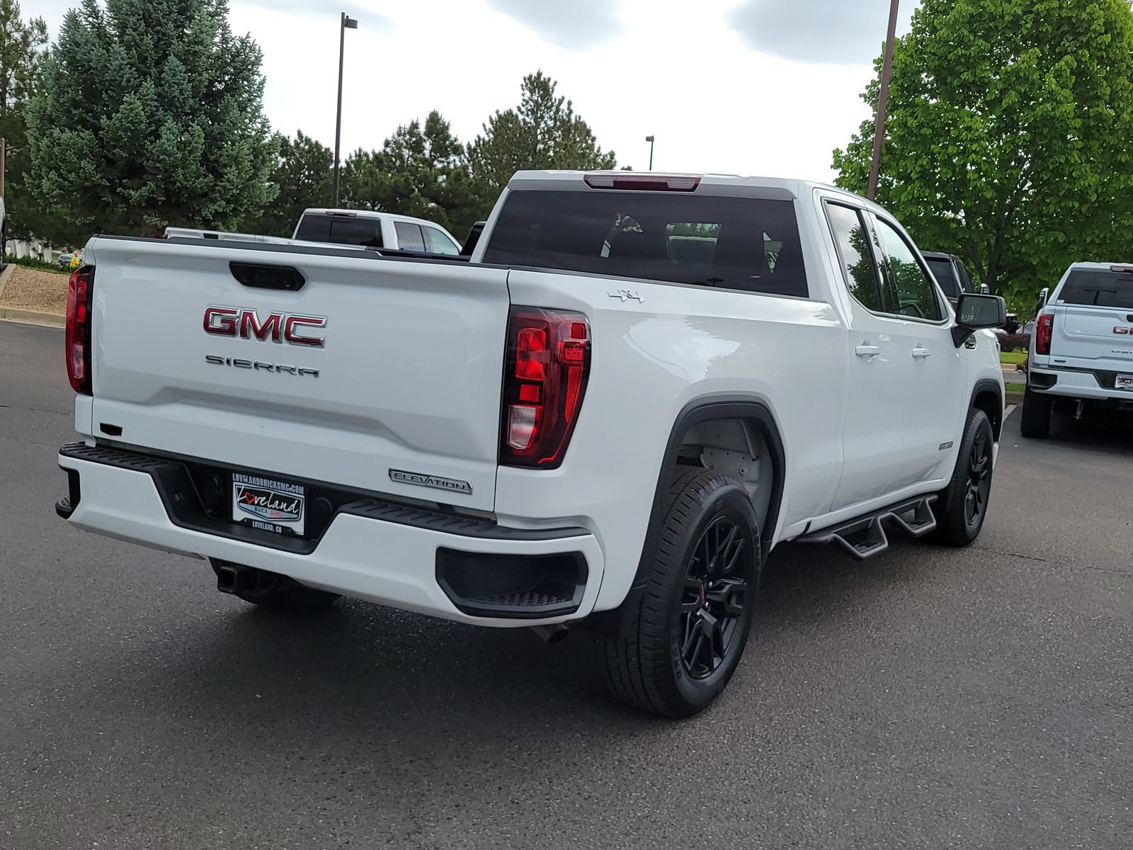 Used 2024 GMC Sierra 1500 Elevation AWD/4WD image 3