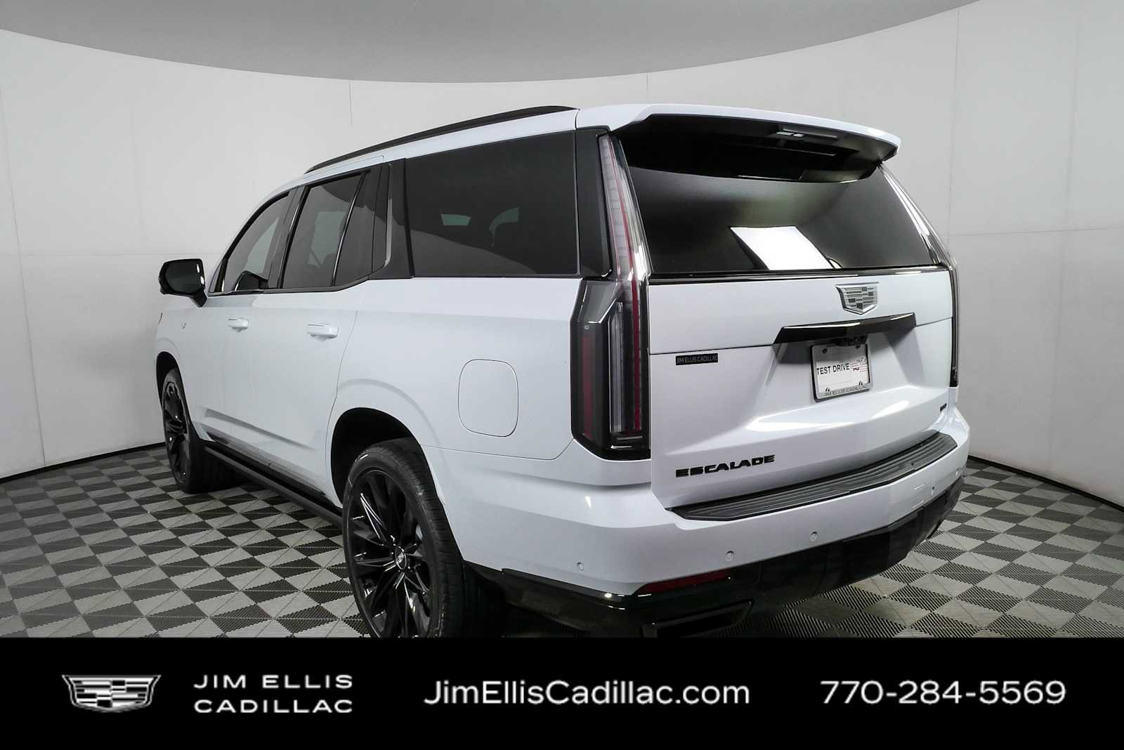 New 2026 Cadillac Escalade Platinum Sport w/ LPO, ONYX Package AWD/4WD image 31