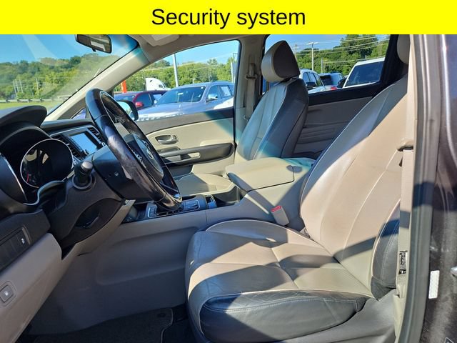 Used 2017 Kia Sedona LX w/ LX Essentials Premium Package FWD image 24