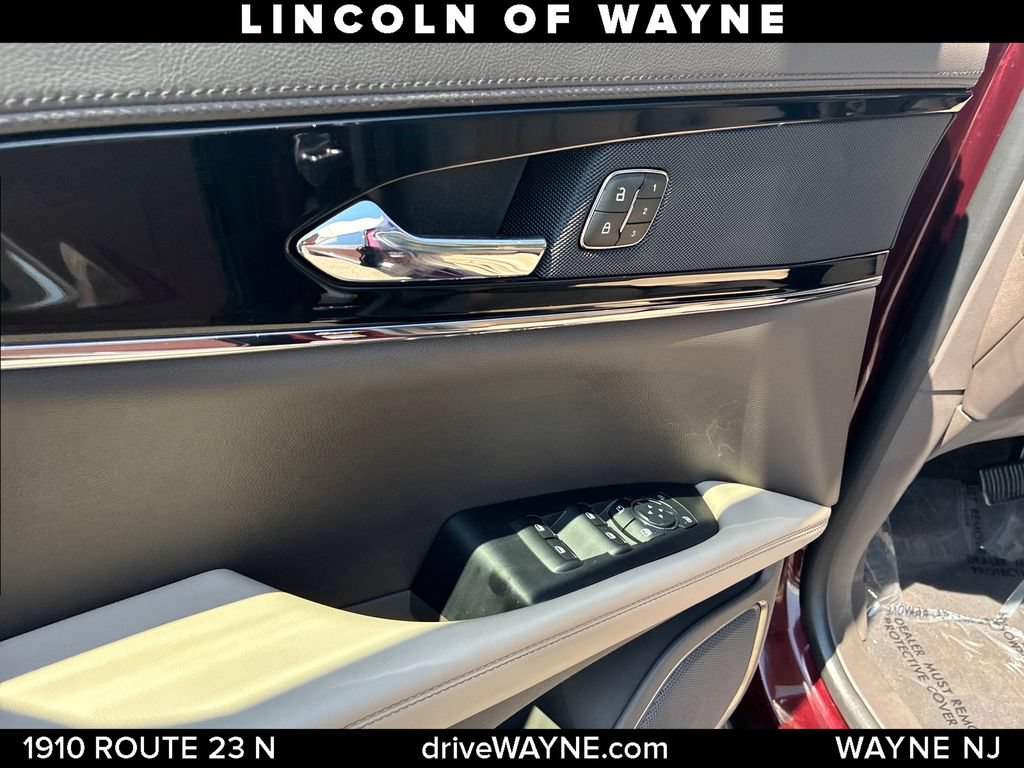 Certified 2023 Lincoln Nautilus Reserve w/ Cargo Utility Package AWD/4WD image 14