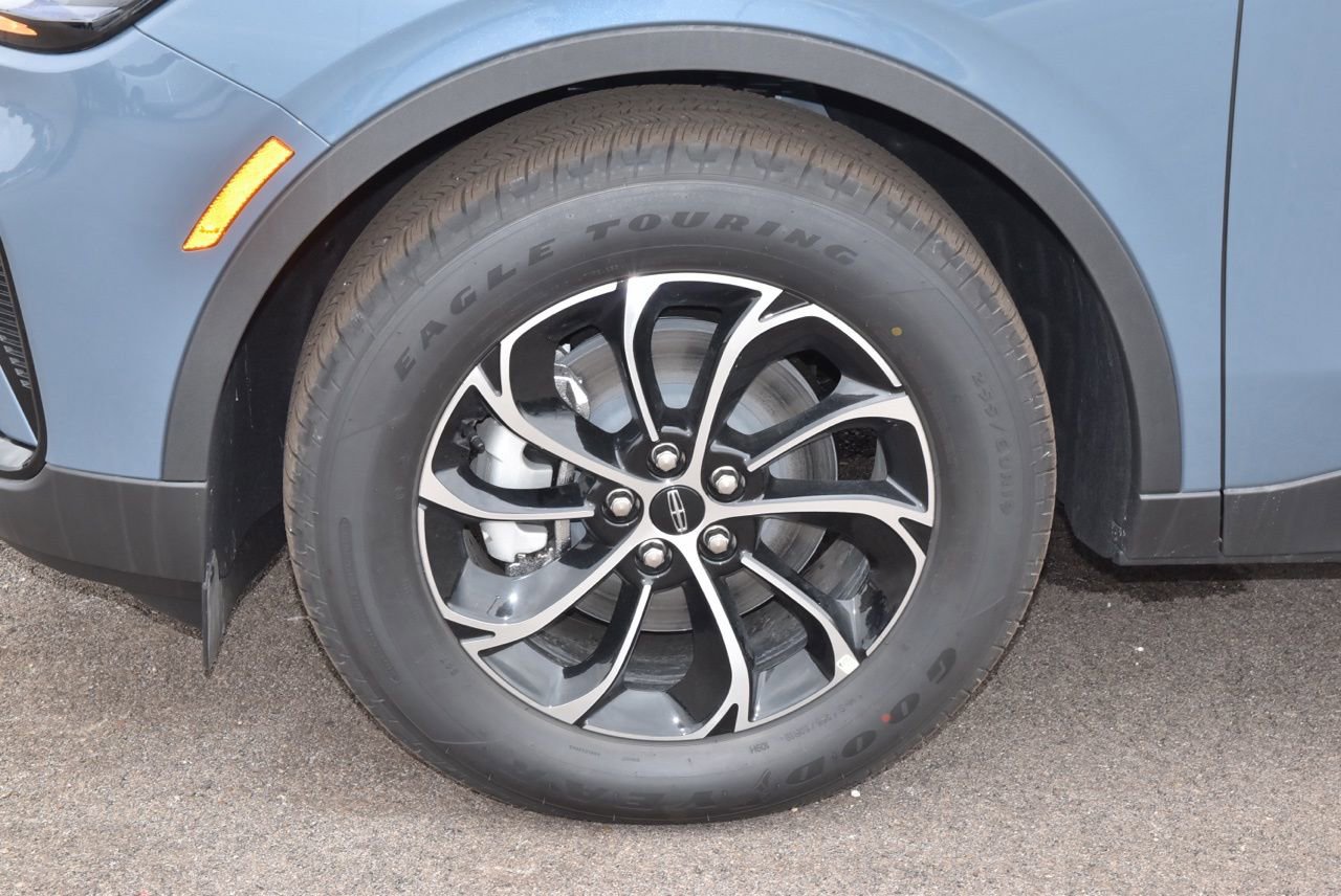 New 2026 Lincoln Nautilus Premier image 64