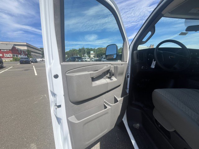 New 2024 Chevrolet Express 3500 image 14