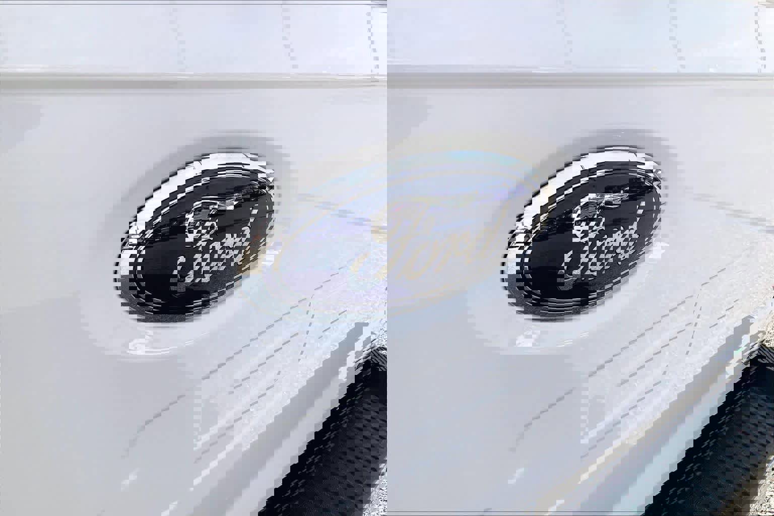 Used 2023 Ford F150 Lariat w/ Trailer Tow Package image 29