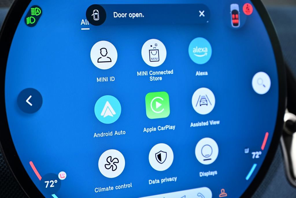 Certified 2025 MINI Cooper Countryman S image 13