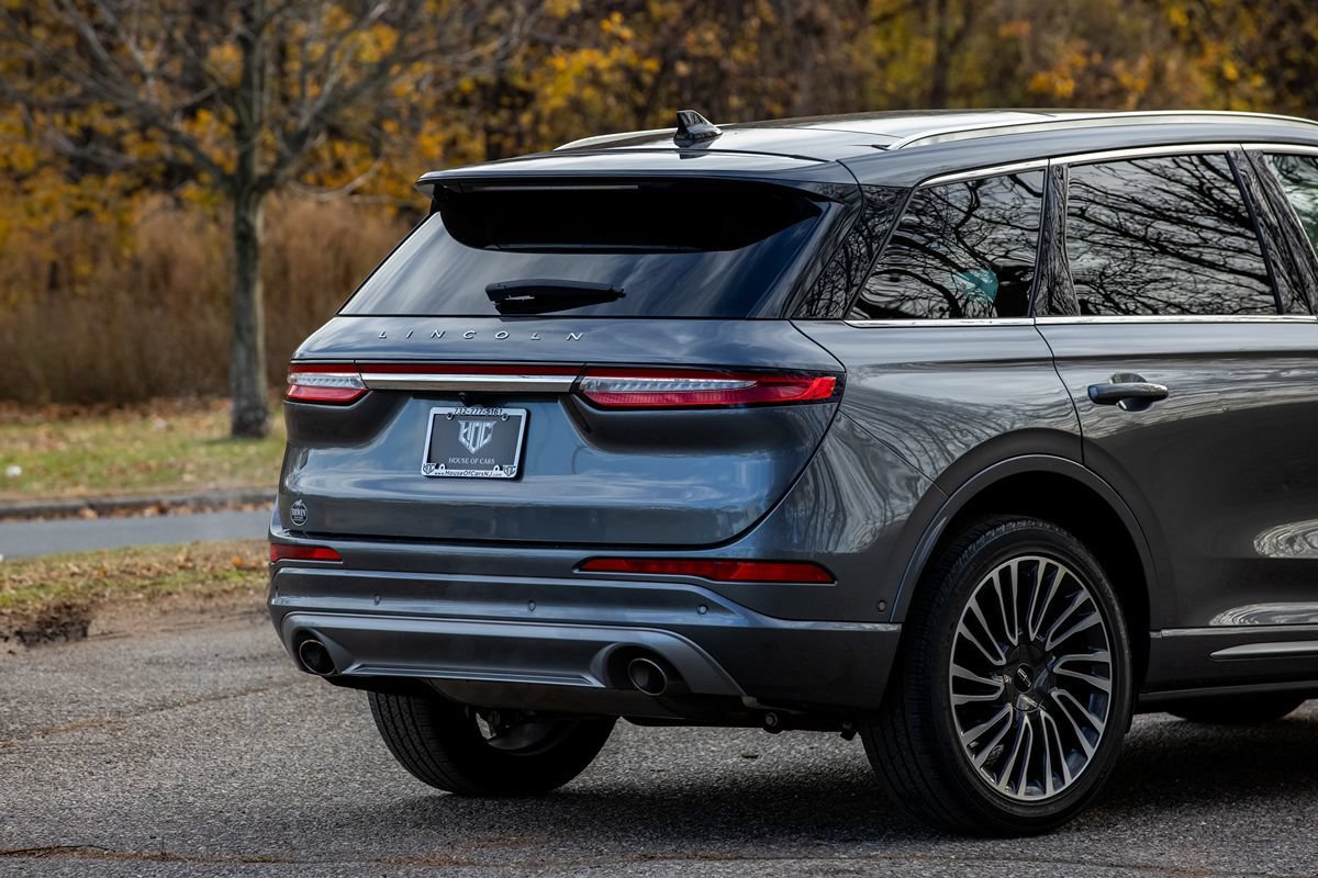 Used 2021 Lincoln Corsair Reserve AWD/4WD image 5