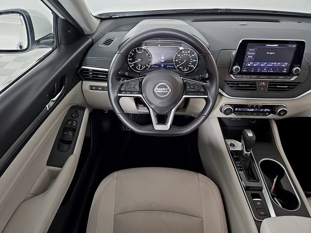 Used 2019 Nissan Altima 2.5 SV image 11