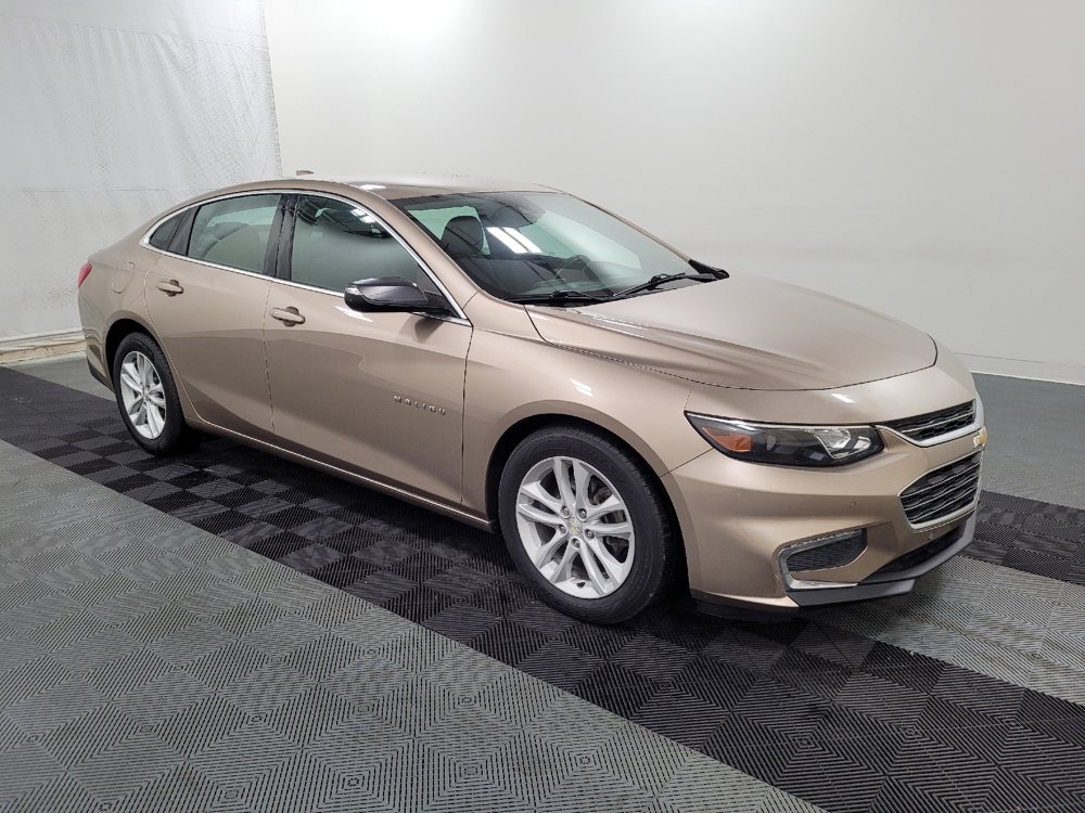 Used 2018 Chevrolet Malibu LT w/ Driver Confidence Package FWD image 11