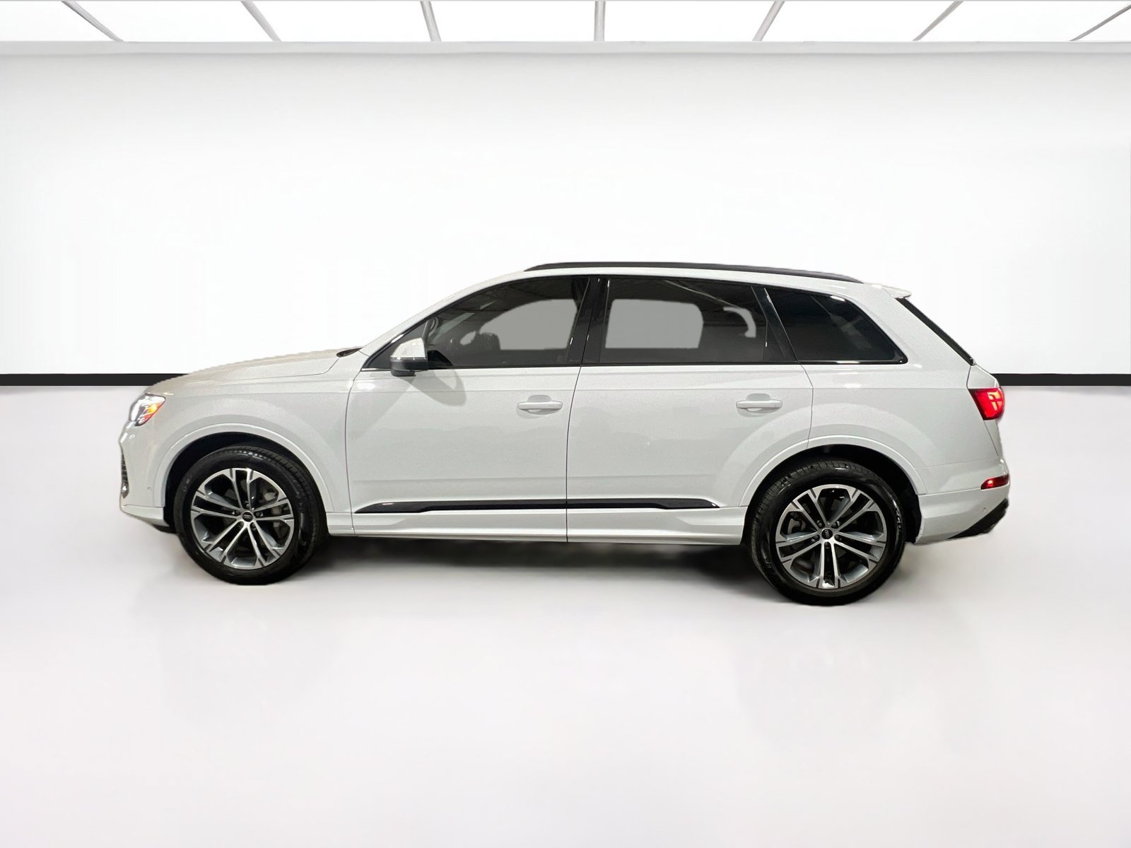 Used 2025 Audi Q7 2.0T Premium Plus AWD/4WD image 25
