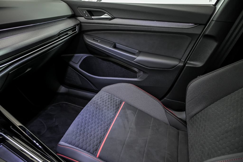 Used 2025 Volkswagen GTI SE FWD image 24
