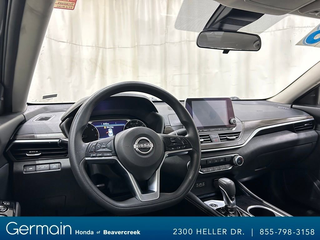 Used 2023 Nissan Altima 2.5 SV image 16