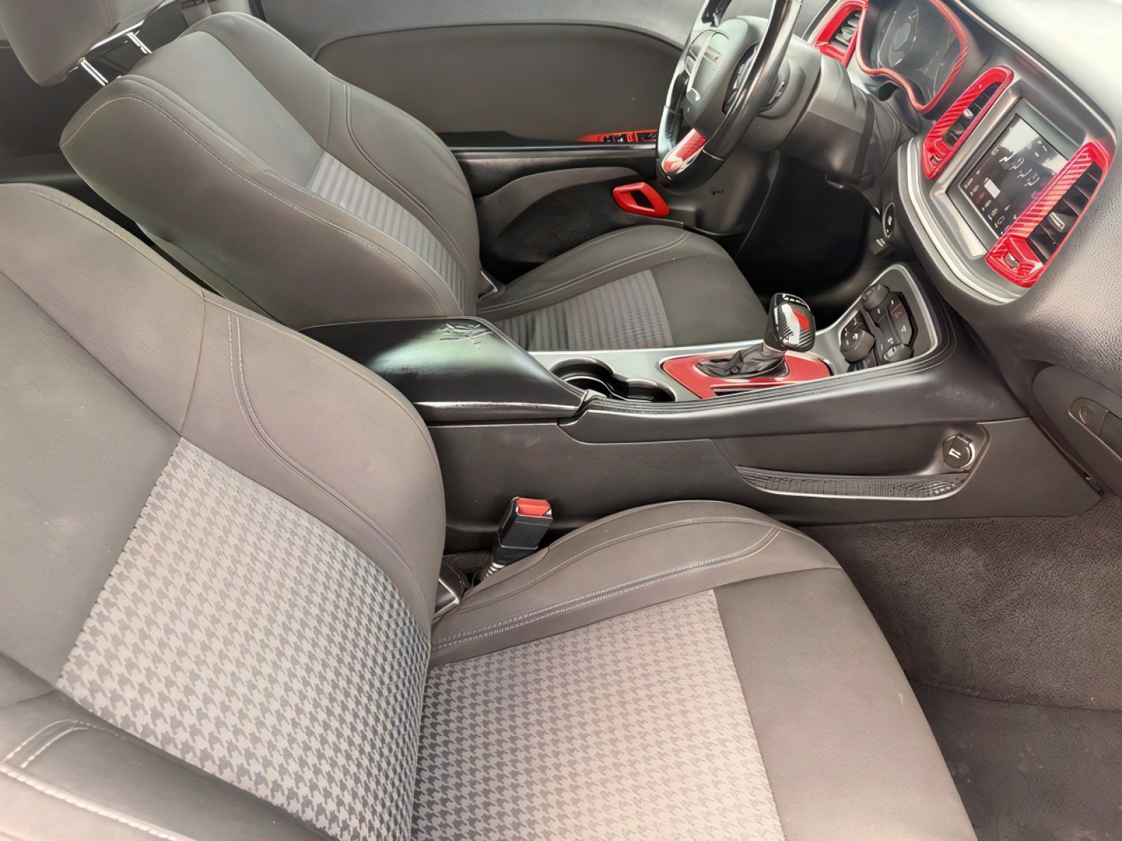 Used 2021 Dodge Challenger SXT w/ Blacktop Package image 11