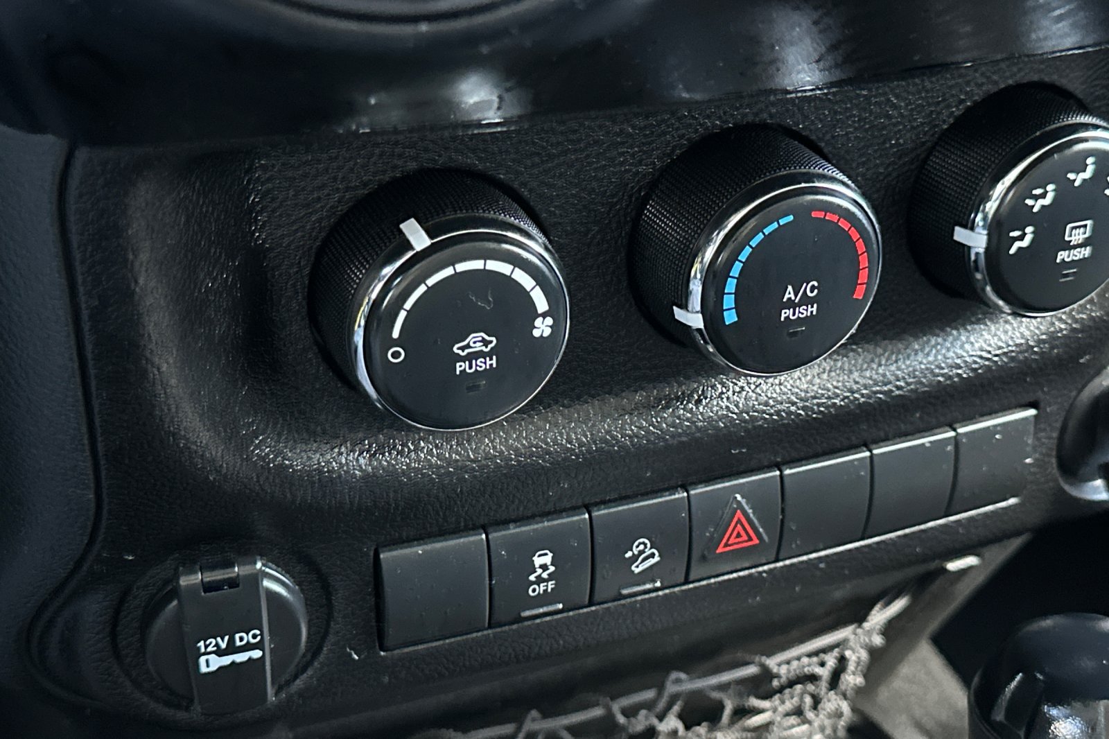 Used 2012 Jeep Wrangler Sport AWD/4WD image 27