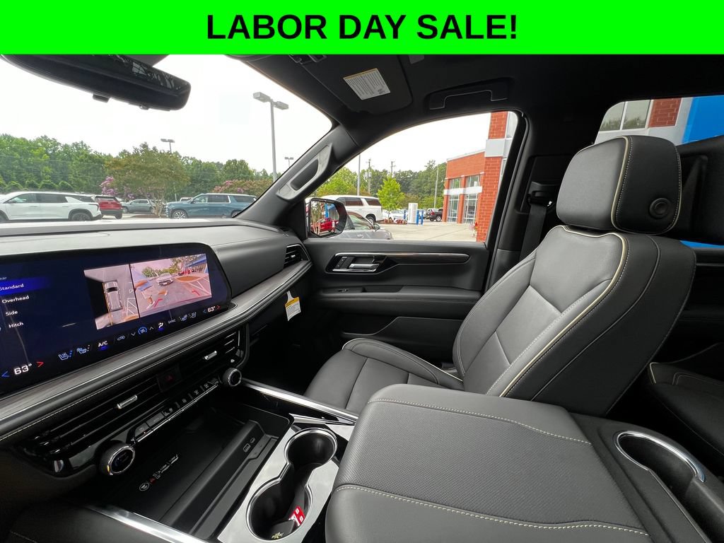 Used 2025 Chevrolet Tahoe Premier AWD/4WD image 19