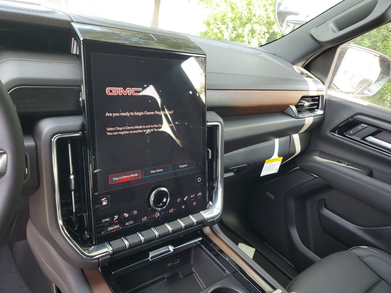 New 2026 GMC Yukon XL Denali RWD image 26
