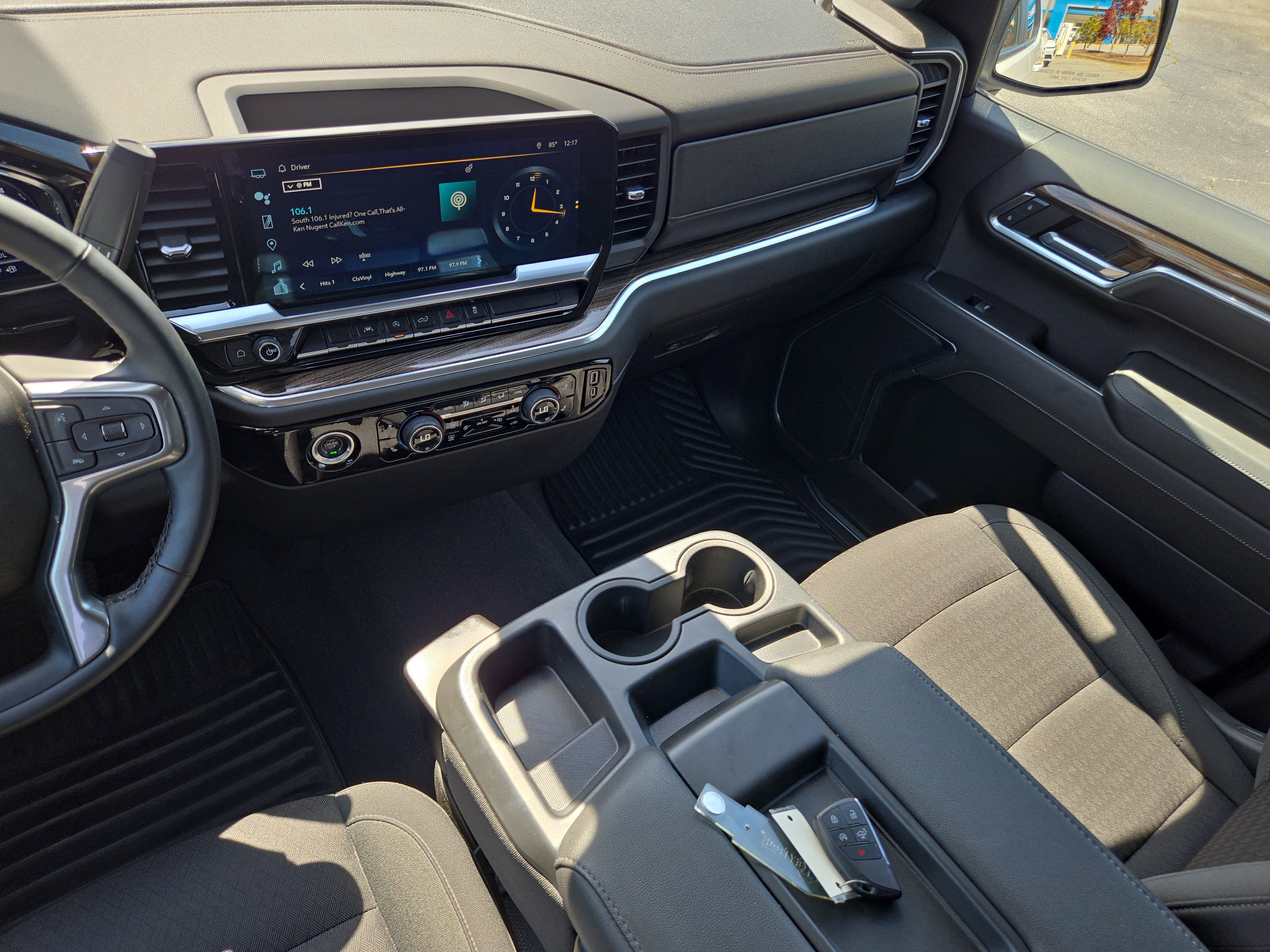 Used 2023 Chevrolet Silverado 1500 LT image 21