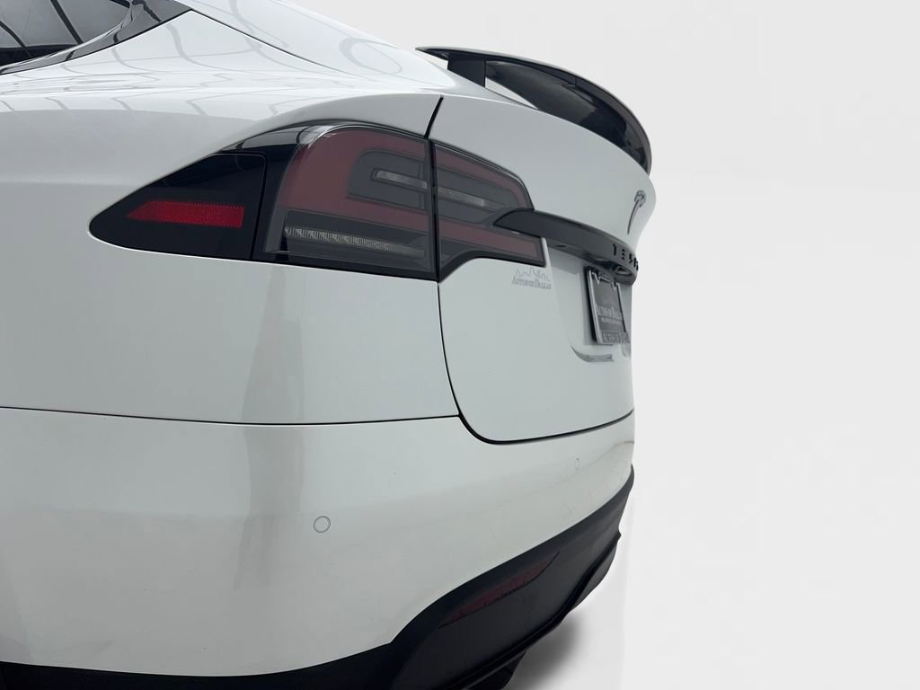 Used 2022 Tesla Model X Plaid image 13
