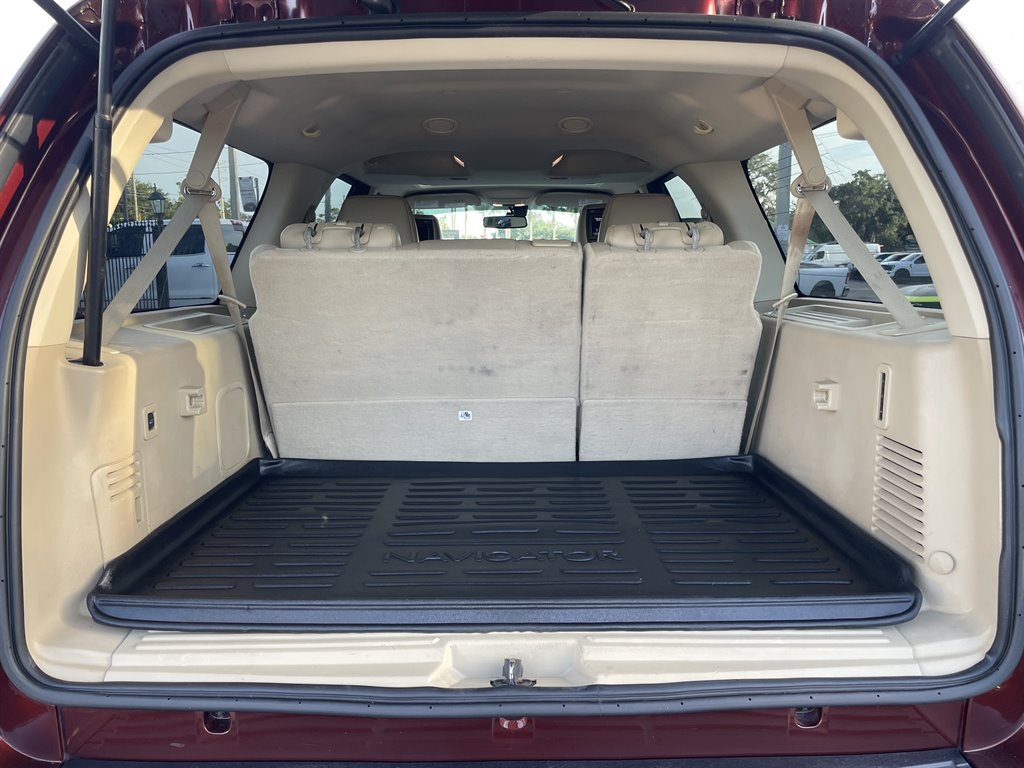 Used 2016 Lincoln Navigator L Reserve AWD/4WD image 37