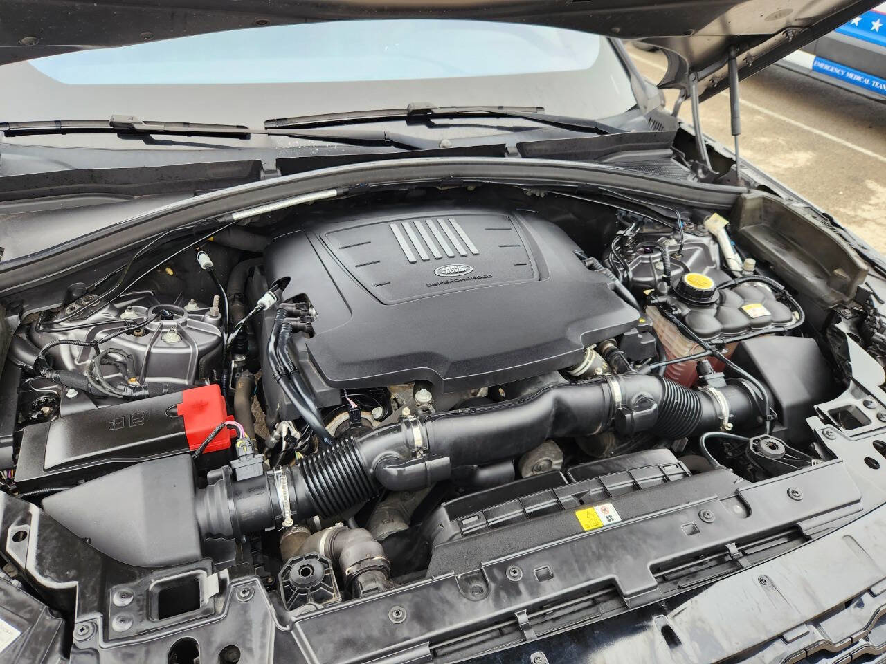 Used 2018 Land Rover Range Rover Velar R-Dynamic SE image 15