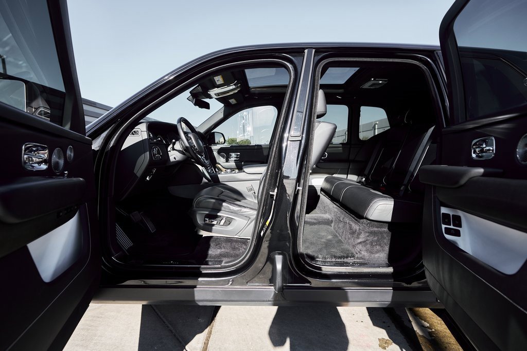 Used 2019 Rolls-Royce Cullinan image 30