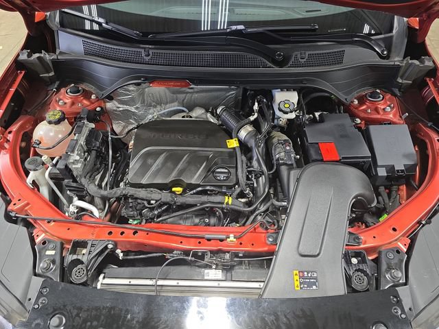 Used 2024 Chevrolet Trax ACTIV w/ Sunroof Package FWD image 32