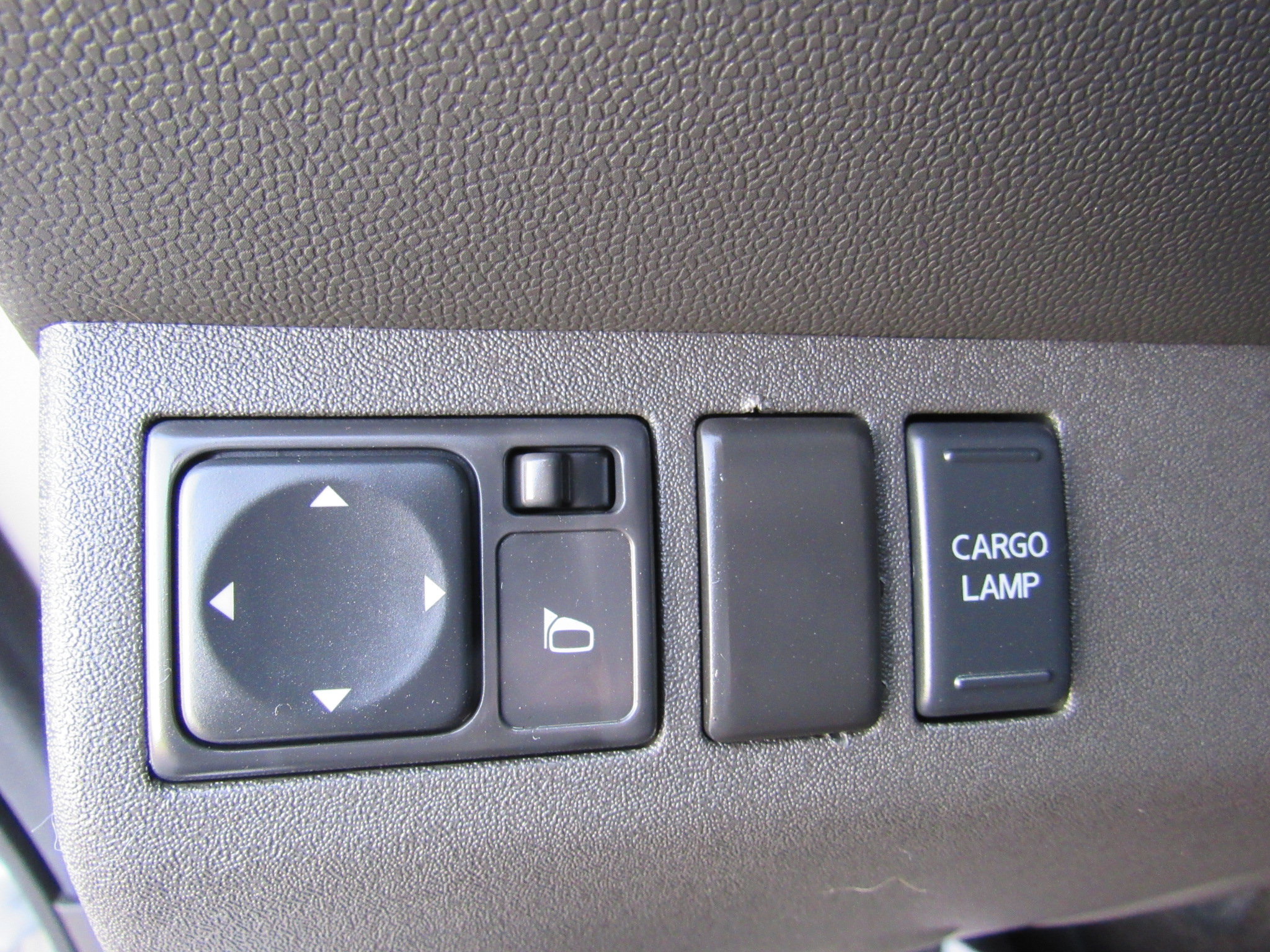 Used 2012 Suzuki Equator Sport AWD/4WD image 14