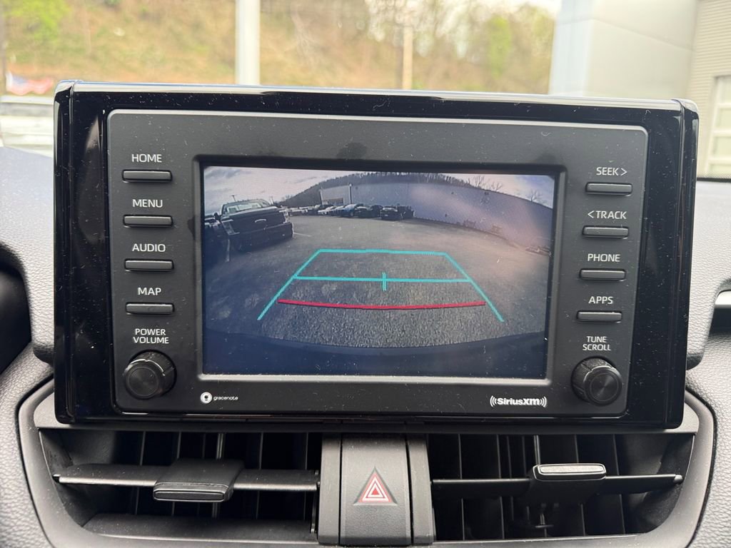 Used 2022 Toyota RAV4 LE FWD image 18