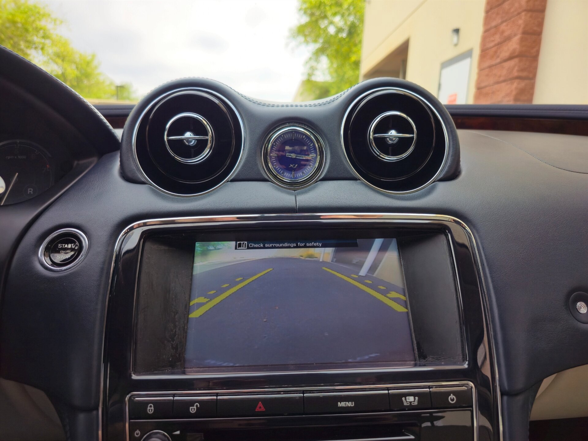 Used 2011 Jaguar XJ L RWD image 20