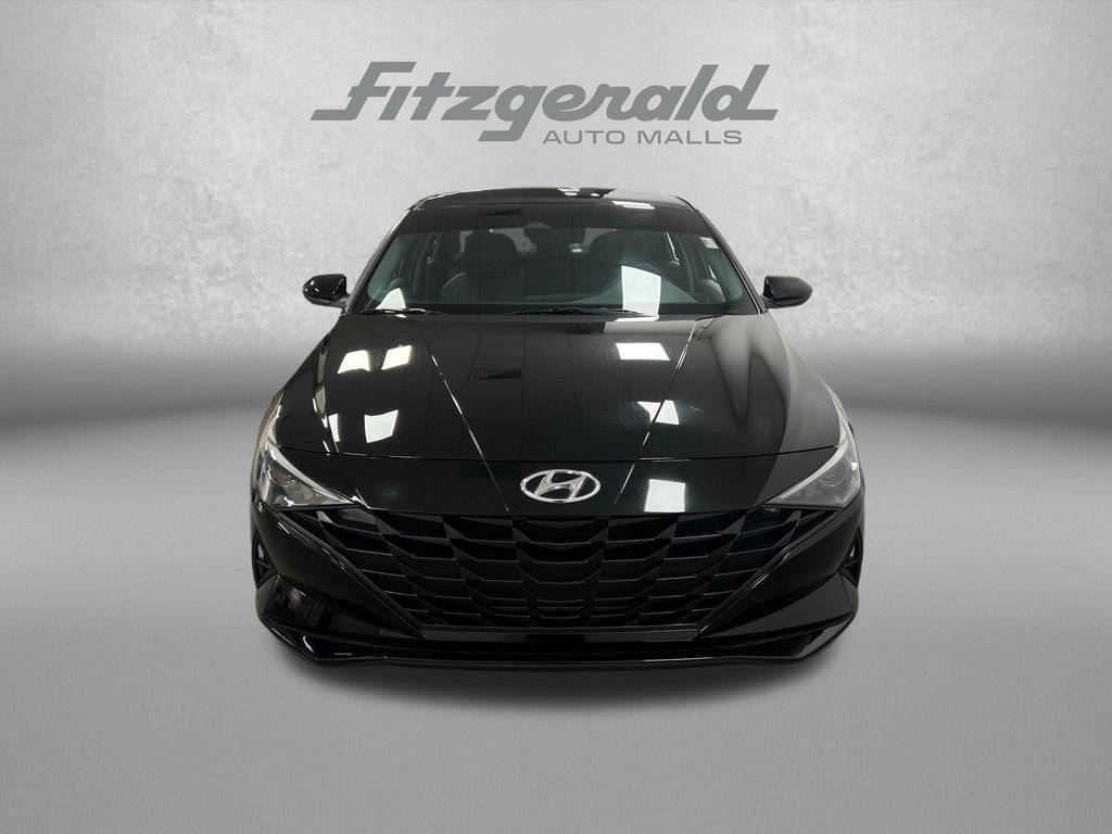 Used 2023 Hyundai Elantra SE w/ Cargo Package FWD image 10
