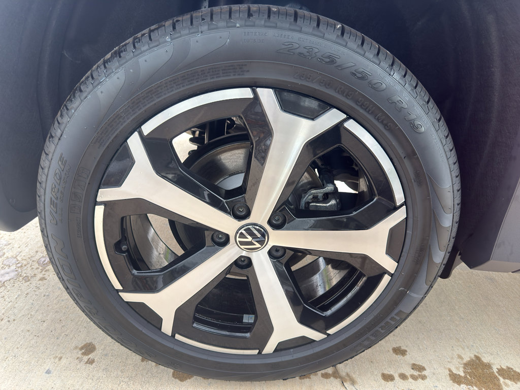 New 2026 Volkswagen Tiguan SE image 18