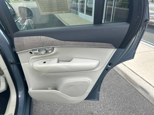 Certified 2023 Volvo XC90 B6 Plus AWD/4WD image 12