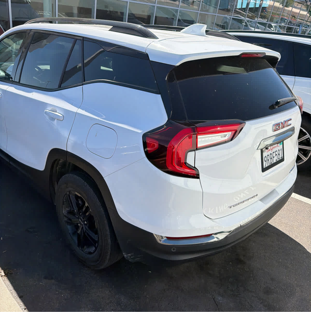 Used 2024 GMC Terrain AT4 w/ Tech Package AWD/4WD image 8