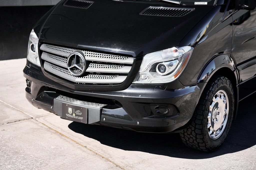 Used 2017 Mercedes-Benz Sprinter 3500 image 6
