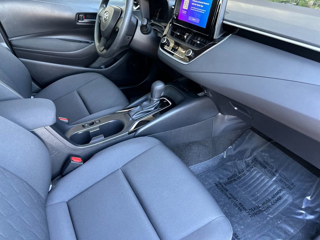 Used 2026 Toyota Corolla LE w/ LE Premium Package FWD image 14