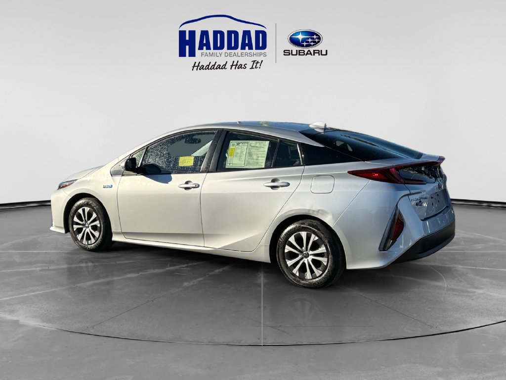 Used 2022 Toyota Prius Prime LE FWD image 3