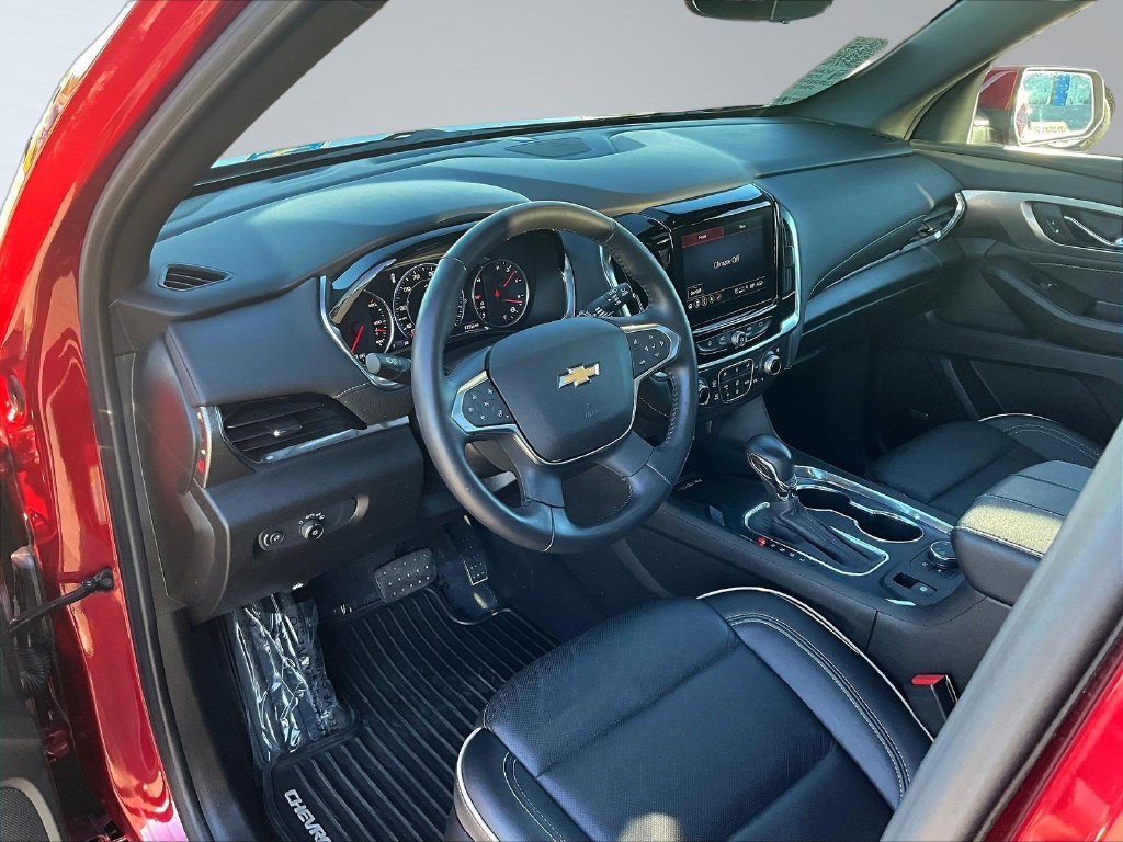 Used 2022 Chevrolet Traverse Premier AWD/4WD image 19