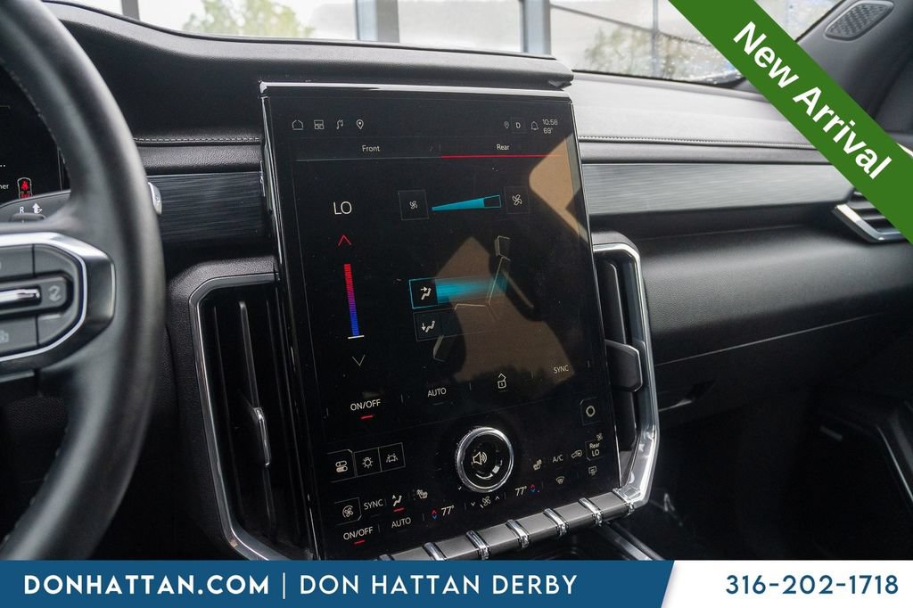 Used 2025 GMC Acadia Elevation FWD image 7