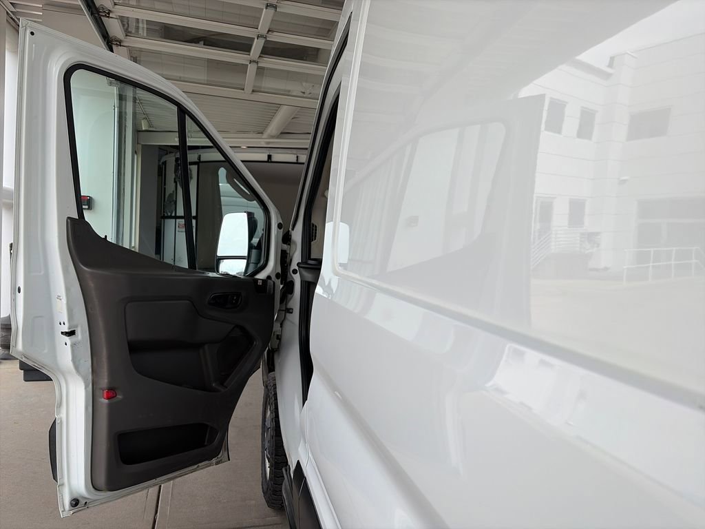 Certified 2020 Ford Transit 250 148 High Roof Extended image 10