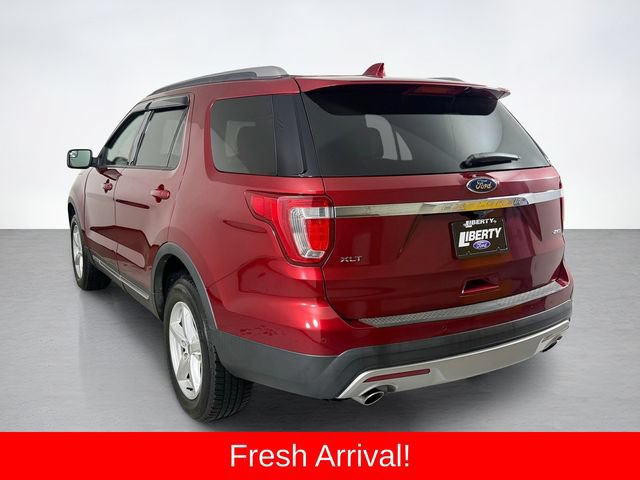 Used 2016 Ford Explorer XLT w/ Equipment Group 202A AWD/4WD image 5