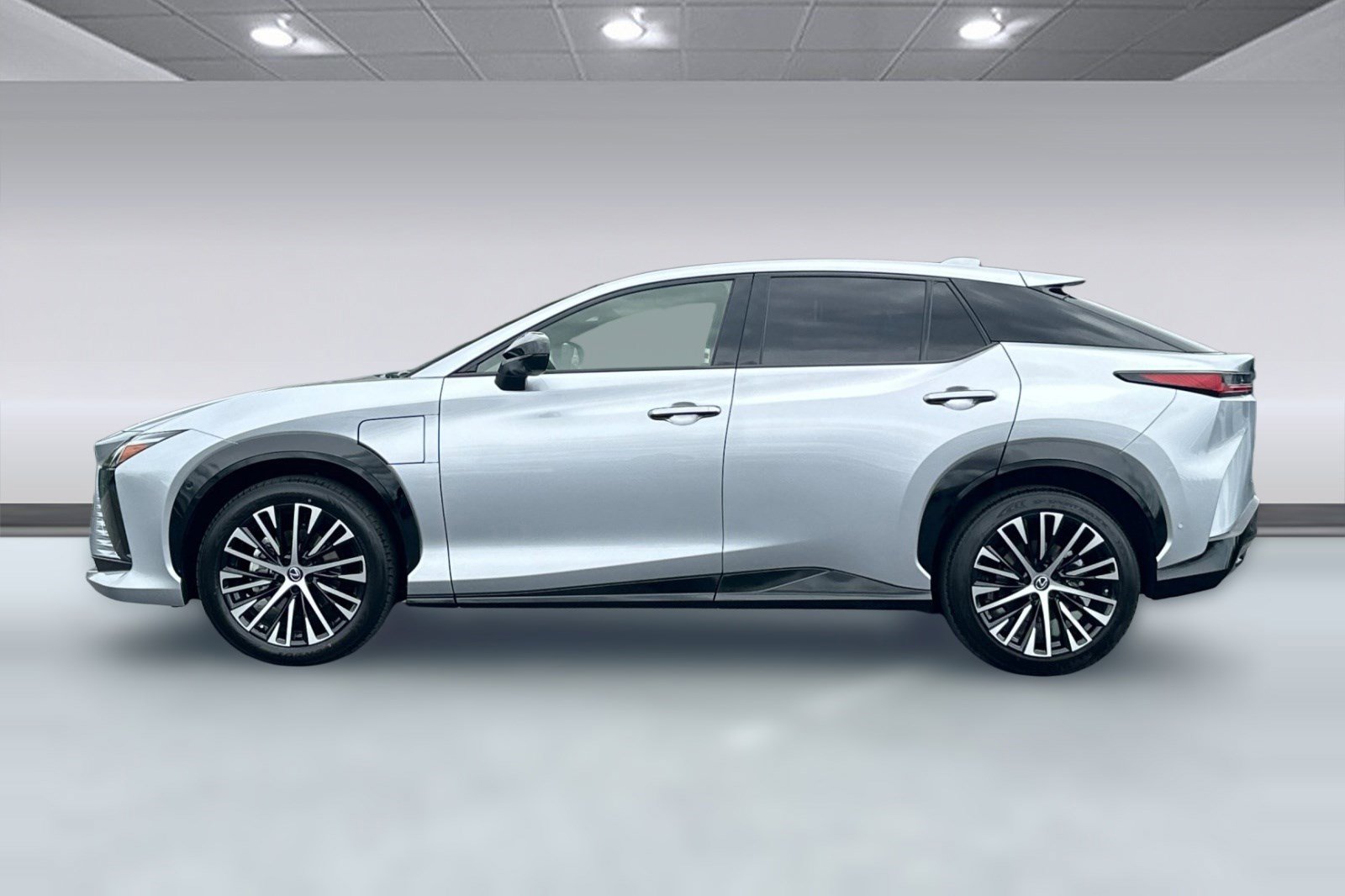 Used 2023 Lexus RZ 450e Premium w/ Technology Package AWD/4WD image 2