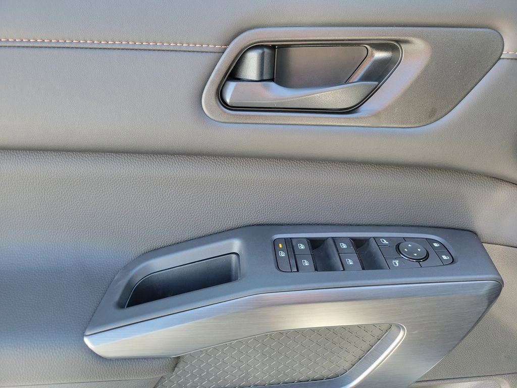 New 2025 Nissan Pathfinder Rock Creek image 24