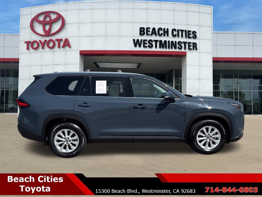 Certified 2024 Toyota Grand Highlander FWD image 13