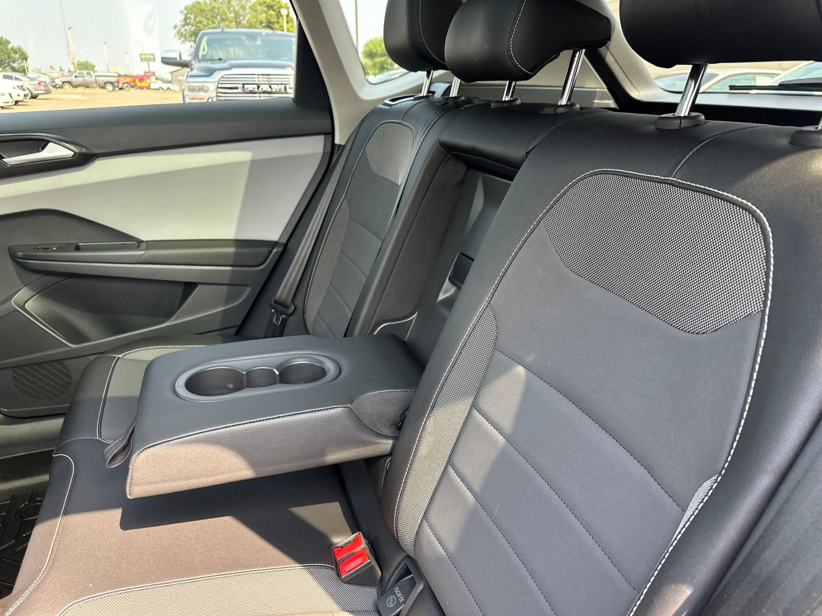 Certified 2023 Volkswagen Taos SE w/ Panoramic Sunroof Package AWD/4WD image 24